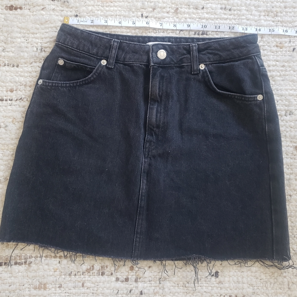 Topshop skirt (Size 6)